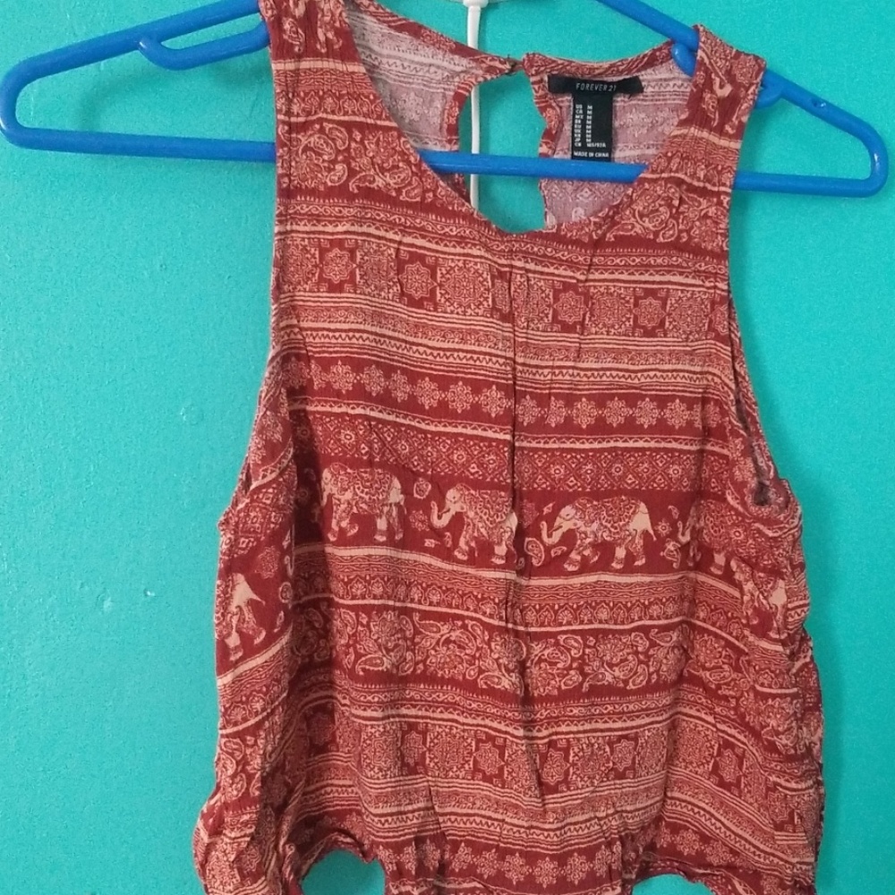Crop top